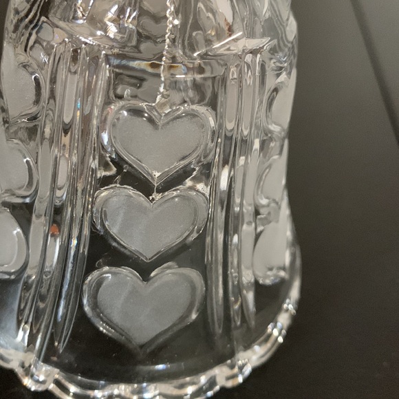 Crystal Bell frosted Heart. - Picture 5 of 5